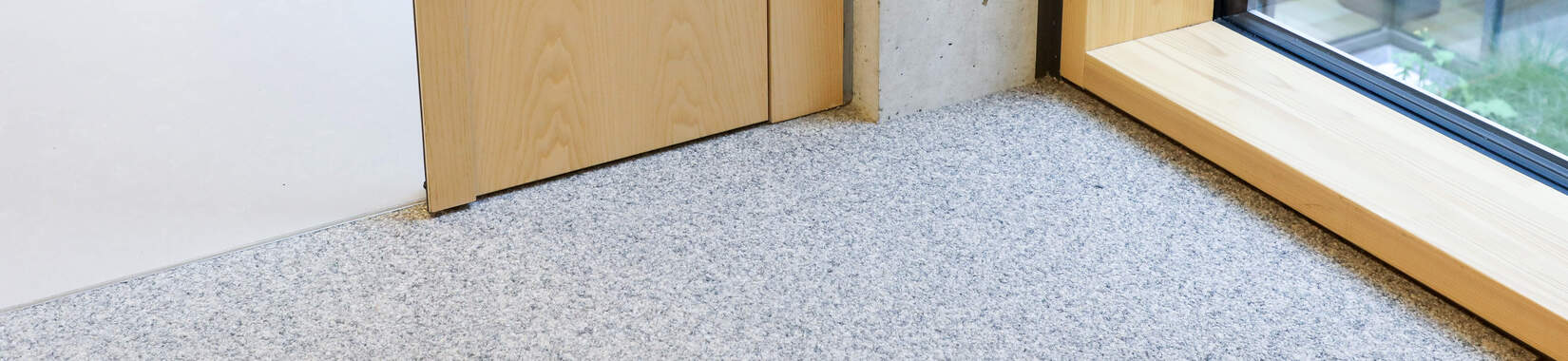 Textile floor covering Kugelvlies in light gray